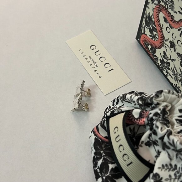 Make an Offer! Authentic Gucci Butterfly Earrings - Picture 3 of 4